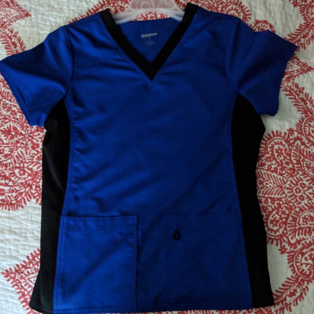 Scrubstar scrub top
